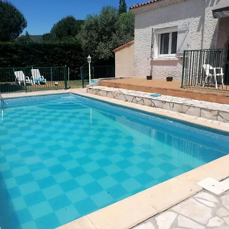 Les Iris Laroque 34 * Laroque